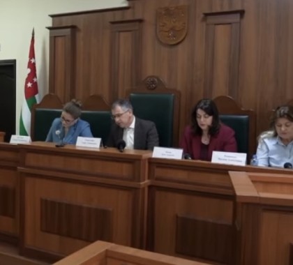 Аҧсны Иреиҳаӡоу аӡбарҭаҟны аӡбаҩцәа реилатәара мҩаҧысит